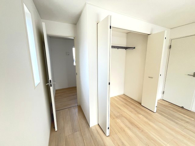 【収納】 | 福岡市南区西長住1丁目第4　1号棟（全2棟）【仲介手数料無料・0円】 | 現地写真。