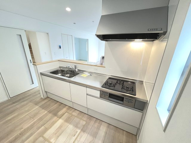 【キッチン】 | 福岡市南区西長住1丁目第4　1号棟（全2棟）【仲介手数料無料・0円】 | 現地写真。
