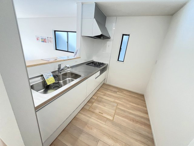 【キッチン】 | 福岡市南区西長住1丁目第4　2号棟（全2棟）【仲介手数料無料・0円】 | 現地写真。