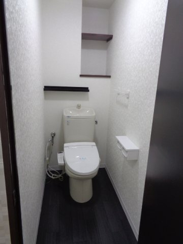 大阪市東住吉区今川４丁目の賃貸マンションのトイレ