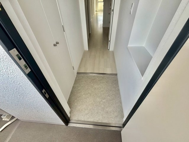 キャッスルコート岩端の玄関