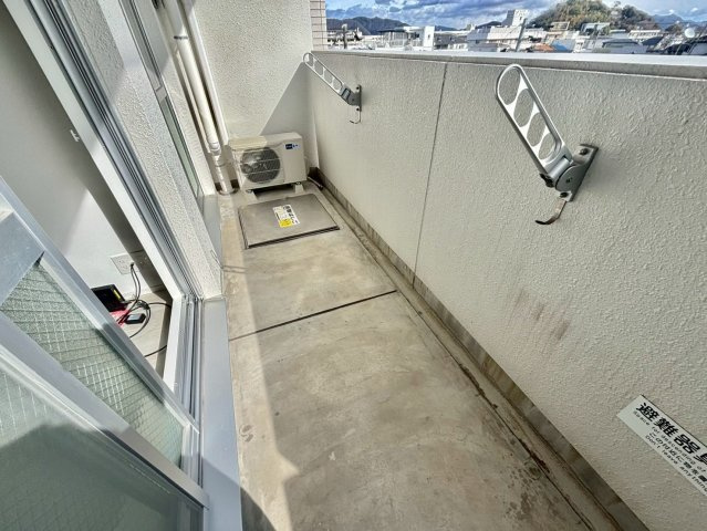 キャッスルコート岩端のバルコニー