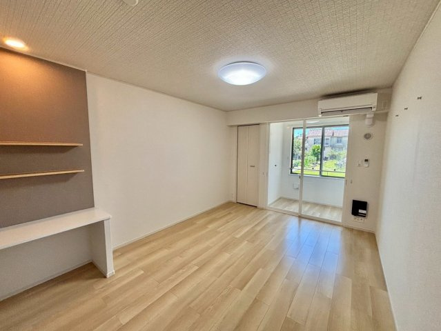 プランドール　シャトーの洋室