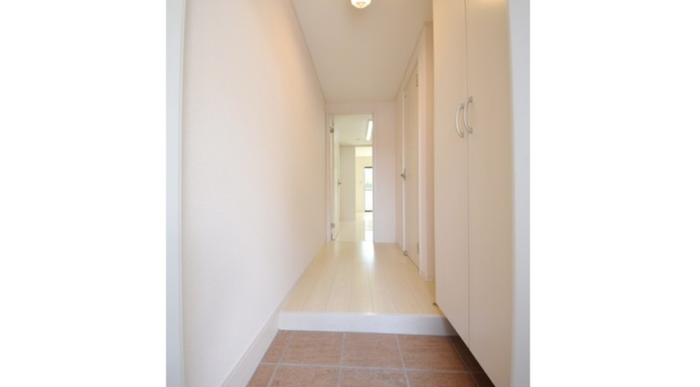 Ａｒｒｏｚ　Ｉ　（アロスワン）の玄関