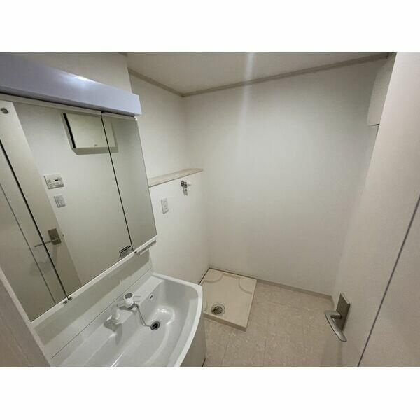 Ａｒｒｏｚ　Ｉ　（アロスワン）の独立洗面台