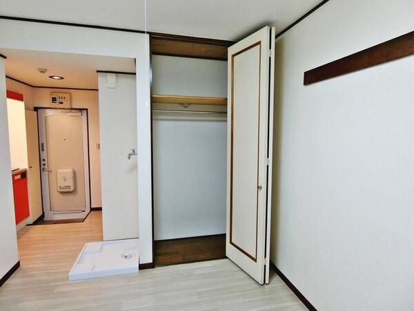 町田市鶴川３丁目のアパートの収納