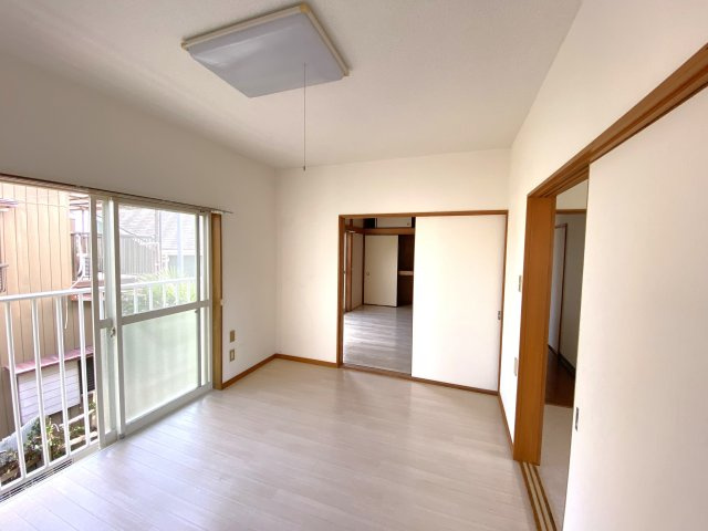 コーポ三洋の洋室