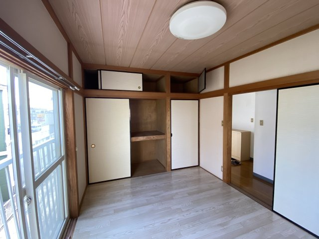 コーポ三洋の洋室