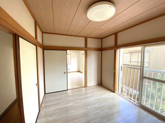 コーポ三洋の洋室