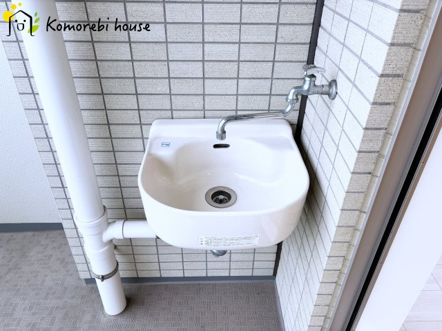 コスモ大宮日進ビューステージのその他|お掃除に便利な外水栓があります。