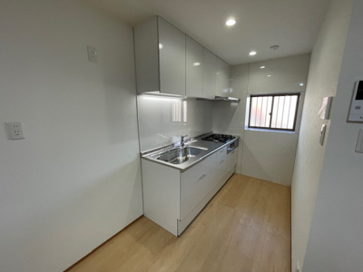 【キッチン】 | 東中浜2丁目貸家