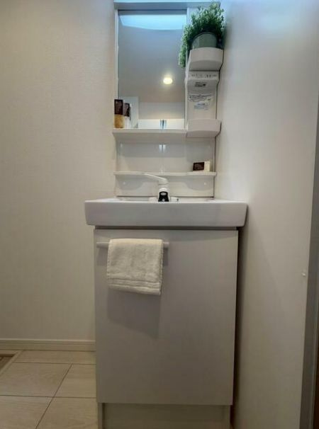 Ｔｈｅ　Ｏｐａｌ（ジ　オパール）の独立洗面台|※イメージ写真（家具等はついておりません！）