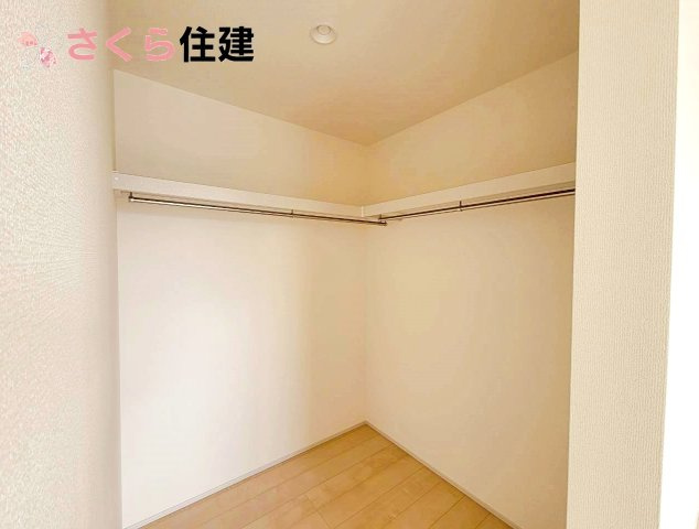 リーブルガーデン宇都宮細谷第7　2号棟の収納|収納力たっぷりのウォークインクローゼット