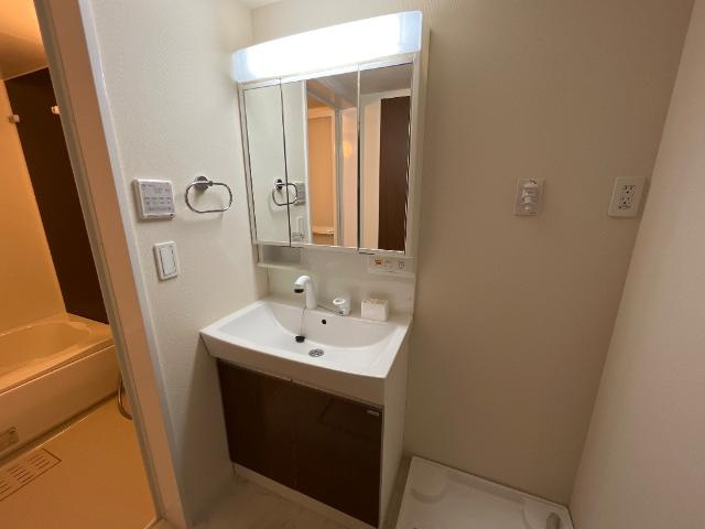 Lera Piricaの洗面所|洗髪洗面化粧台（イメージ）