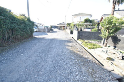 【前面道路含む現地写真】 | 鹿屋市今坂町　売地 | 持分