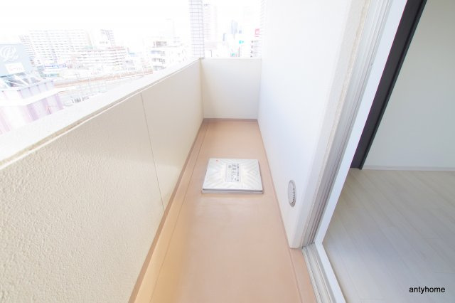 カスタリア新梅田　仲介手数料無料のバルコニー