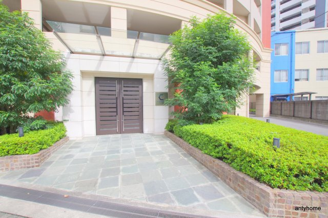 カスタリア新梅田　仲介手数料無料のエントランス