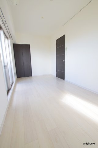 カスタリア新梅田　仲介手数料無料の寝室