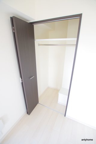 カスタリア新梅田　仲介手数料無料の収納