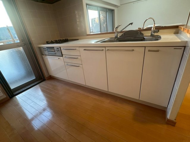 サーパス西の土居 8階のキッチン