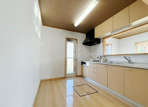 【中古】鶴ヶ島市町屋中古住宅のキッチン|お料理しやすいキッチンです