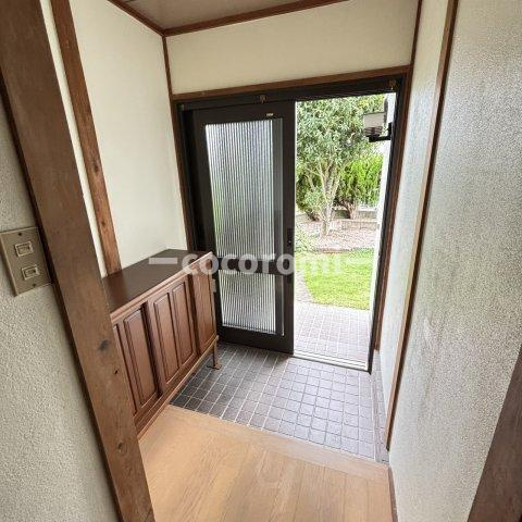 杉山手1丁目戸建の玄関