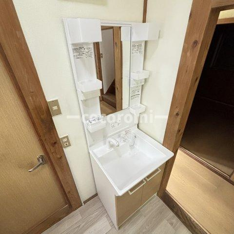 杉山手1丁目戸建の洗面所