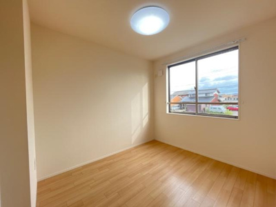 【内装】 | アンジェリーナ | 洋室