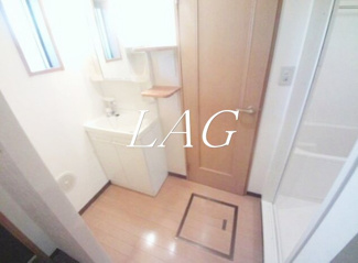 【洗面所】 | ラフィーネ溝ノ口 | 独立洗面台です。