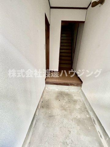 苅田9丁目テラスハウスの玄関