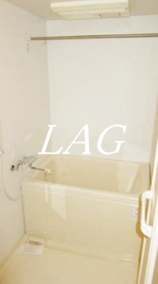 【浴室】 | ドゥバン・ロテル・ド・ヴューユ | お風呂です。