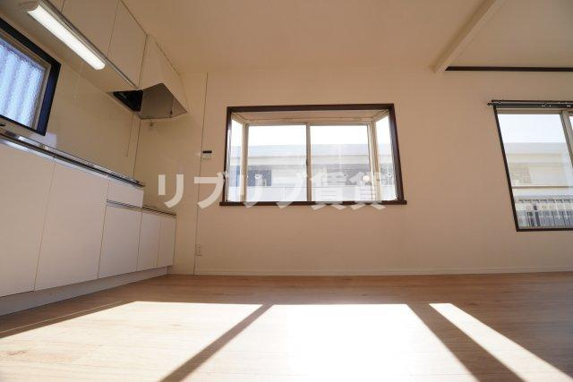 アレイ・プレジオの居間・リビング