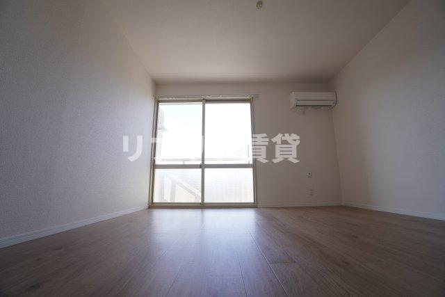 アレイ・プレジオの洋室