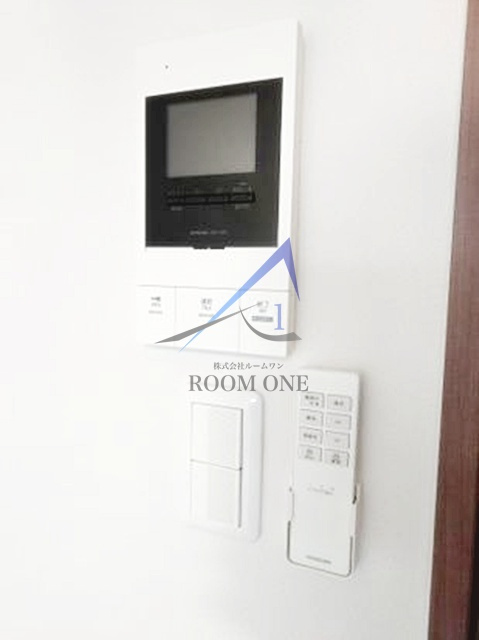 キャメル草加八幡町のセキュリティ|モニター付きインターホンです。