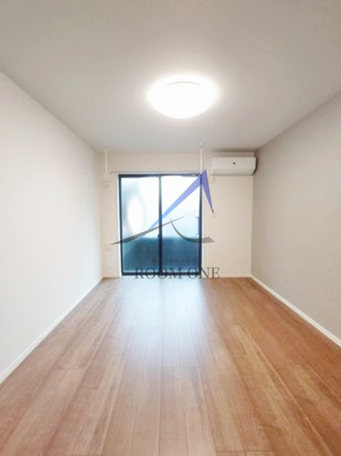 キャメル草加八幡町の居間・リビング|洋室のお部屋です。