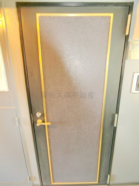 ステージ新蒲田の玄関