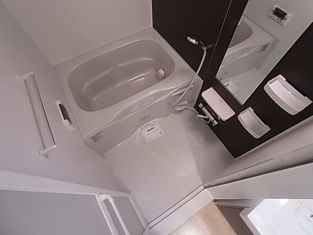 神戸市須磨区村雨町４丁目の賃貸マンションの浴室