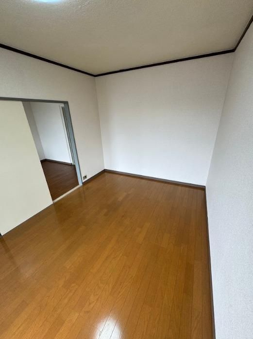 東国分マンションの居間・リビング