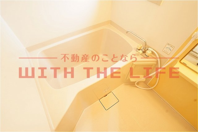 ヴィラパピヨンB棟【キャッシュバック対象】の浴室|お風呂で日々の疲れを落としましょう