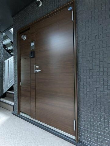 イクシオ錦町の玄関