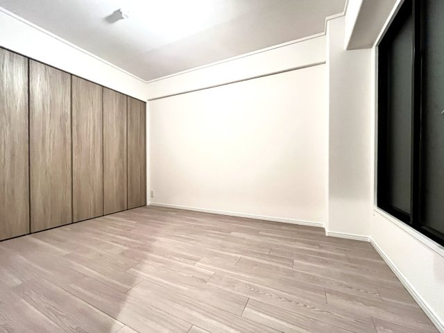 ライオンズマンション高槻南の洋室