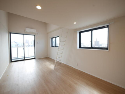 【居間・リビング】 | パークロード川口 | 写真は603号室