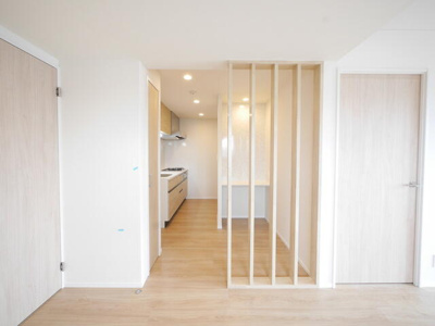 【居間・リビング】 | パークロード川口 | 写真は603号室