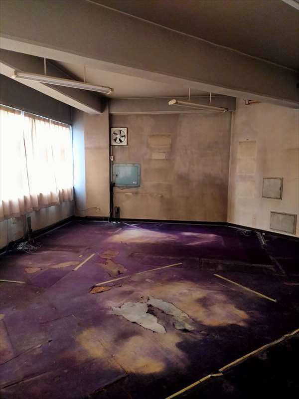 長島ビルの内装