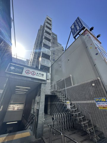 港区芝大門２丁目のビルの外観