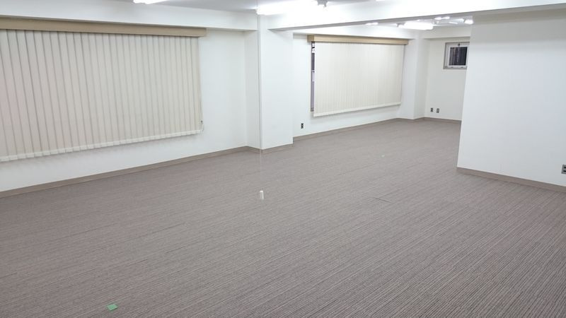 塩部ビルディングの内装