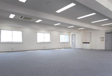 楠本第３ビルの洋室