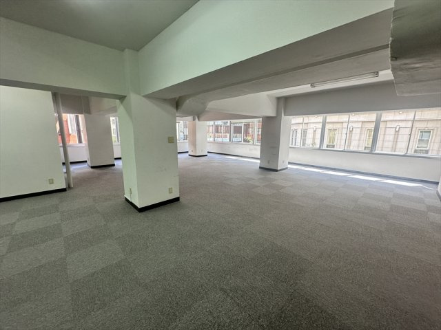 銀友ビル
