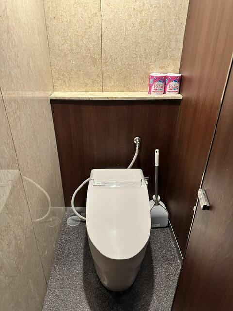 中央区八丁堀２丁目の店舗事務所のトイレ