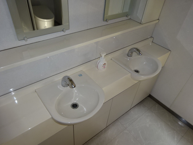 廣瀬第3ビルの洗面所